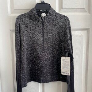 LULULEMON CROP 1/2 ZIP LONG SLEEVE PULLOVER SIZE 12